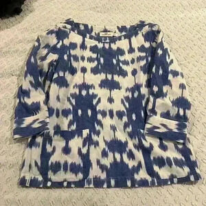 Vineyard Vines Blue and White Ikat Top Size Small